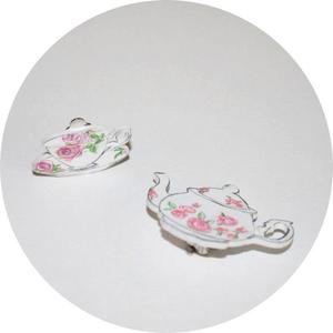 Image of Collar Adorments: Teapot and Teacup