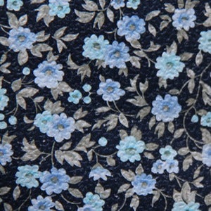 Image of Wallpaper/blue flowers